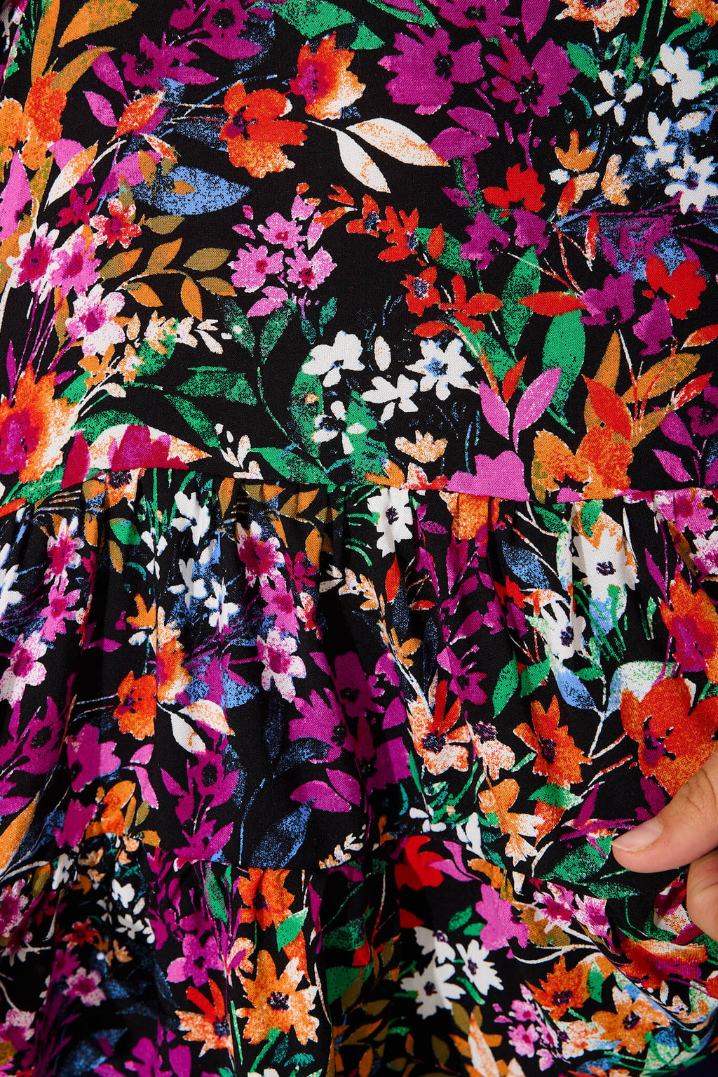 Talena Top In Black Multi Floral