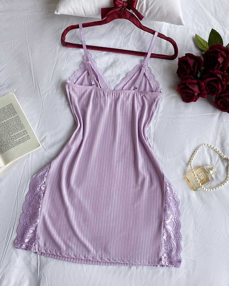 Ribbed V-Neck Spaghetti Strap Contrast Lace Bowknot Decor Mini Sleepdress Slit Nightgown