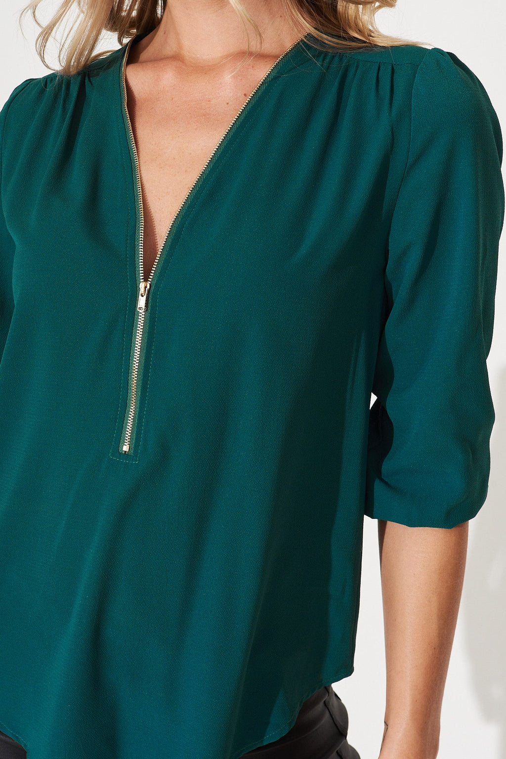 Viviani Zip Top In Teal