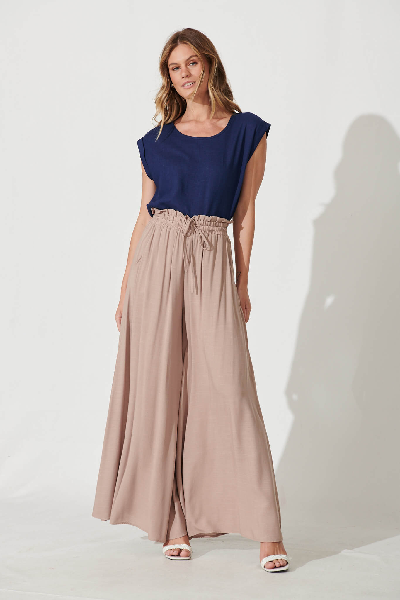 Rejina Top In Navy Linen Blend