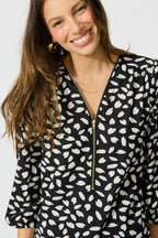 Viviani Zip Top in Black and White Leaf