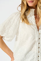 Soft Horizon Top in White Floral Broderie