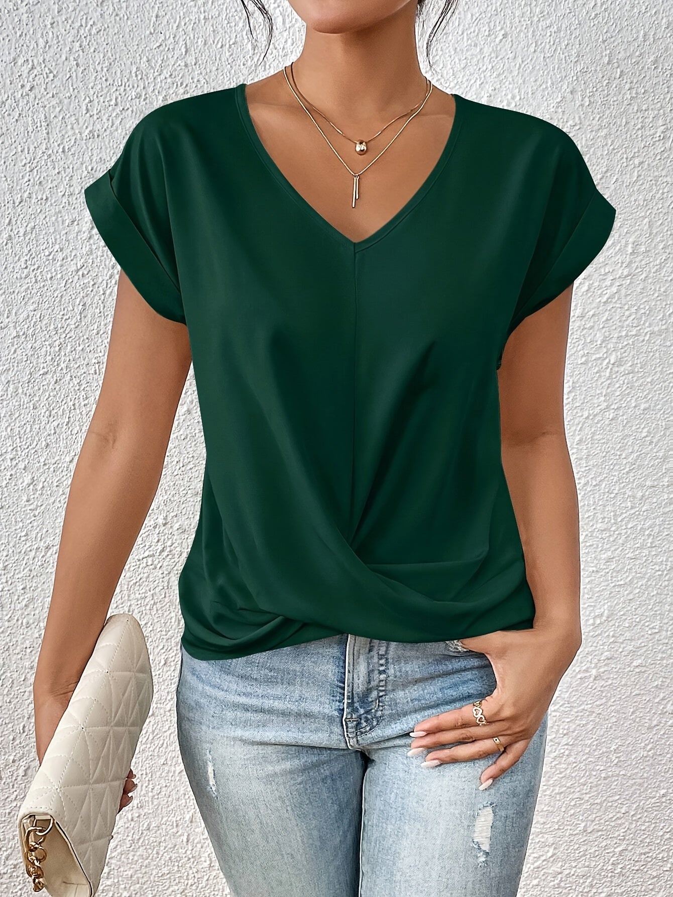 Zoe – Sweetheart Neckline Casual T-Shirt