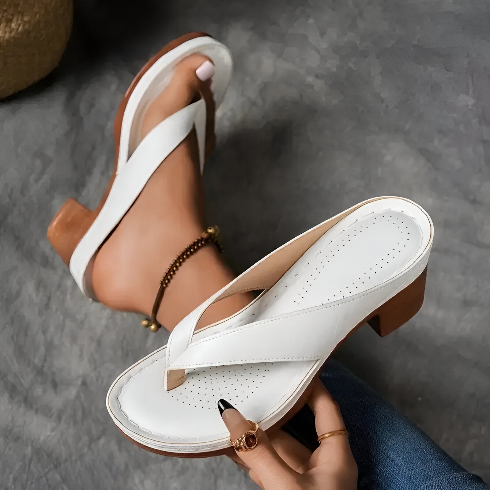 White / 13
