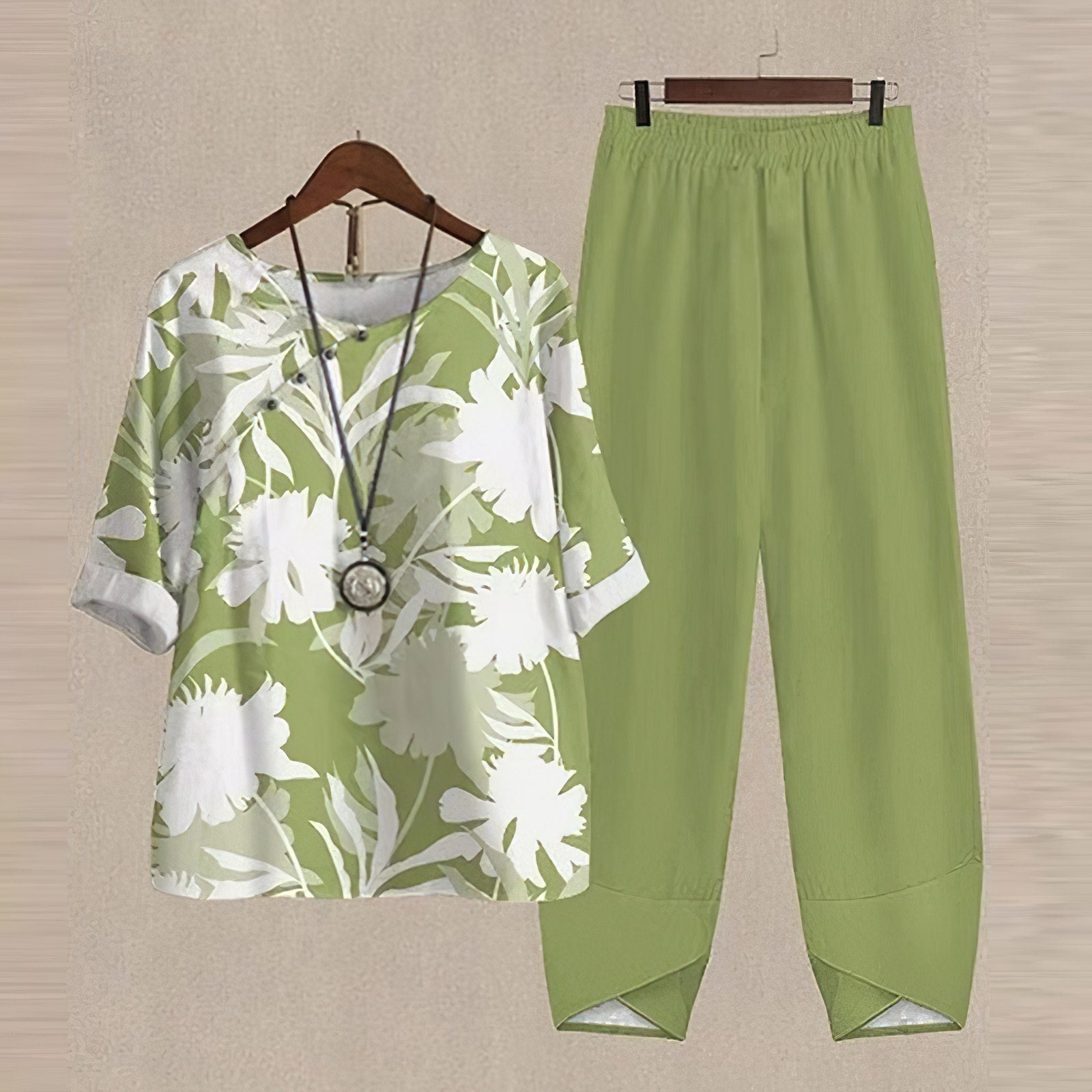 Lilou - Comfortable and Chic Shirt and Pants Set