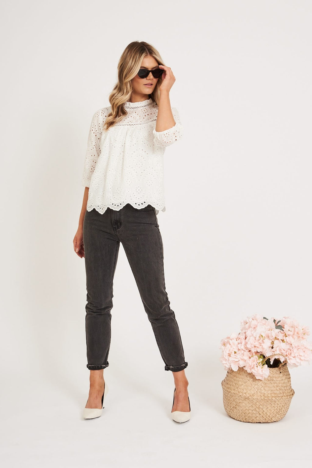 Donia Top In White Embroidery