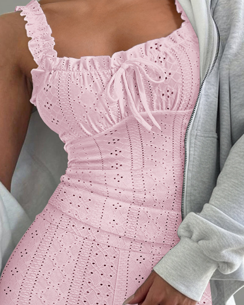 2 Pieces Outfit Square Neck Frill Straps Tied Detail Cami Top and Elastic Waist Shorts Set Slim Fit Hollow-out Jacquard Textured Knit Pajamas Set